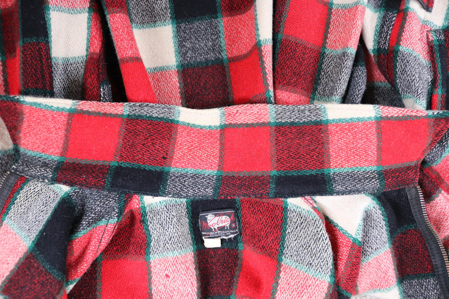 Vintage 1950s Woolrich wool plaid workwear jacket - 48” chest