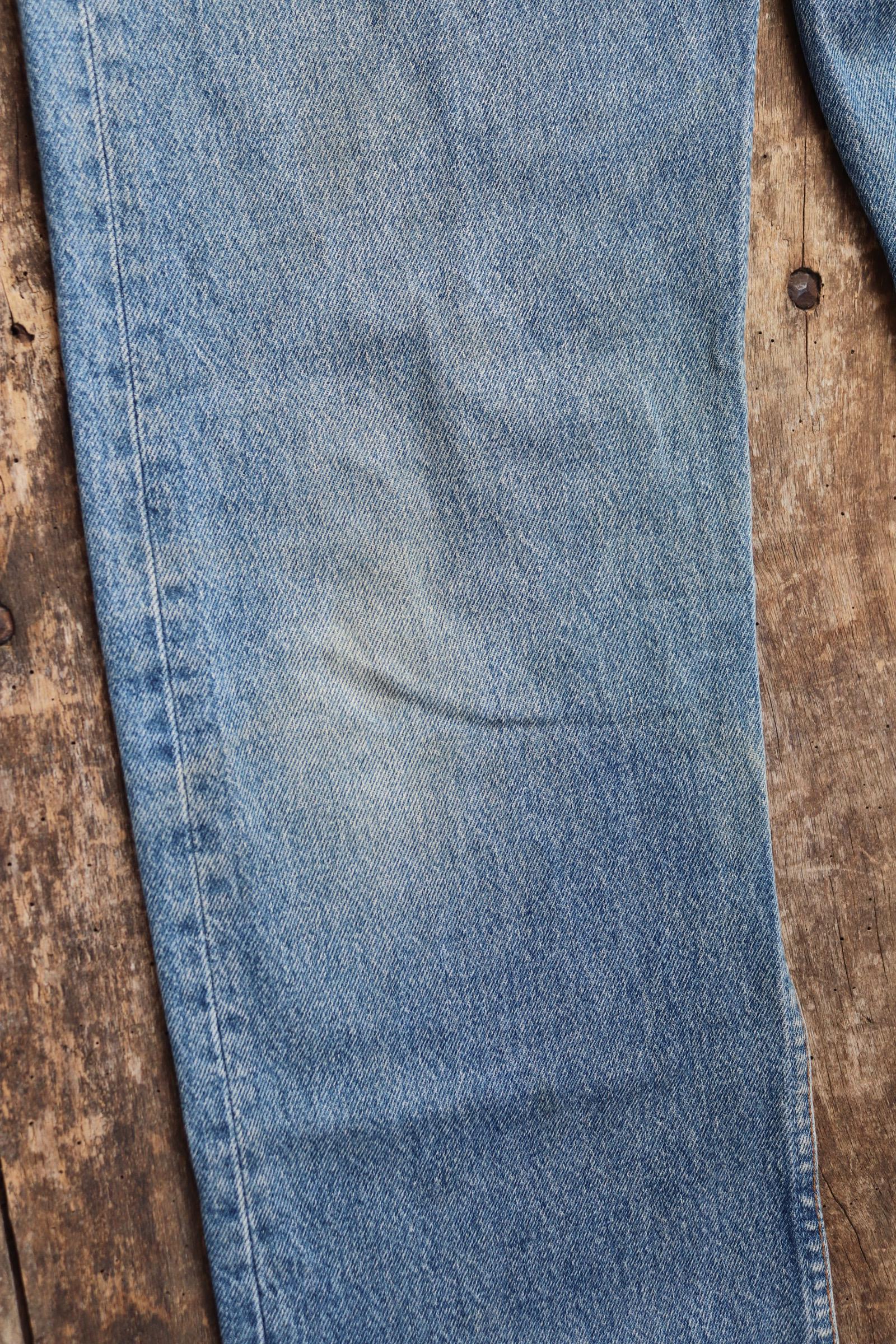 Vintage 1990s Levis 501 denim jeans - made in UK - small e red tab - 32” x 32”