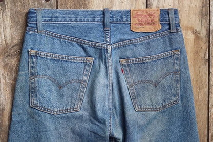 Vintage 1990s Levis 501 denim jeans - made in UK - small e red tab - 32” x 32”