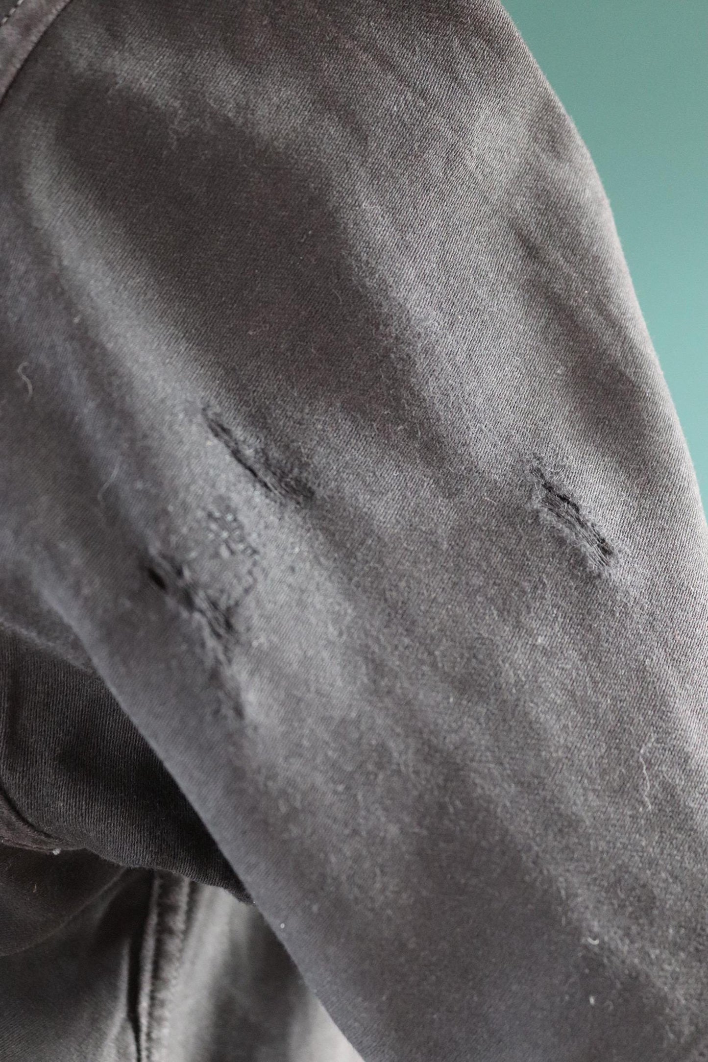 Vintage 1940s French workwear shirt - faded black moleskin cotton - darned and repaired - 42” chest