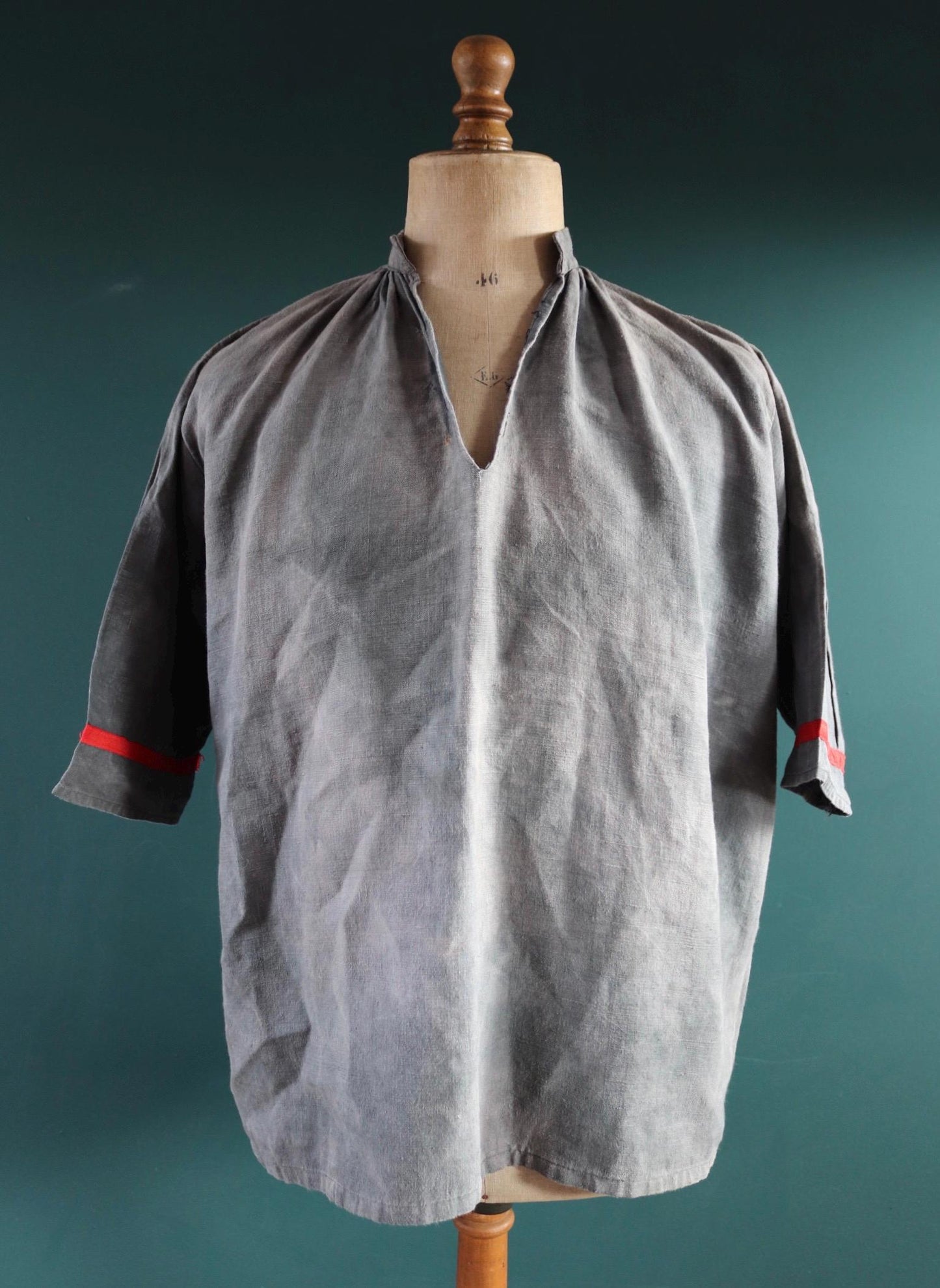 Vintage 1930s French workwear shirt - linen smock - 56” chest