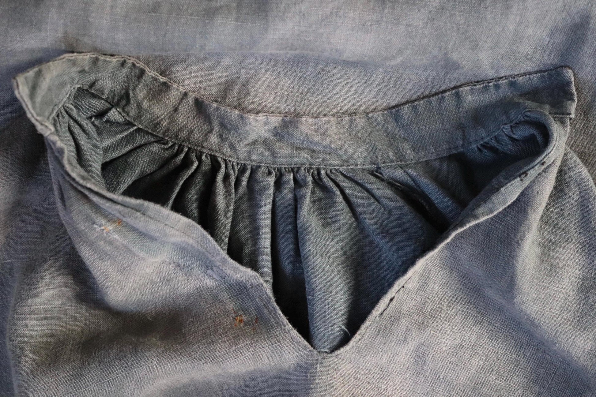 Vintage 1930s French workwear shirt - linen smock - 56” chest