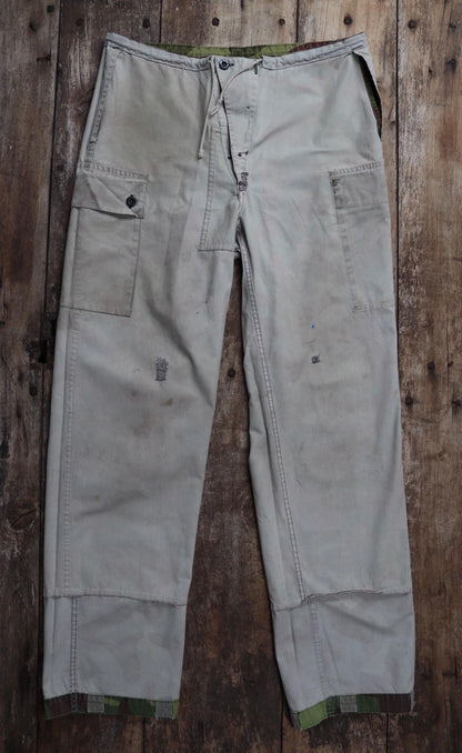 Vintage 1980s Finnish M62 camo trousers - reversible drawstring pants - 37” x 34”