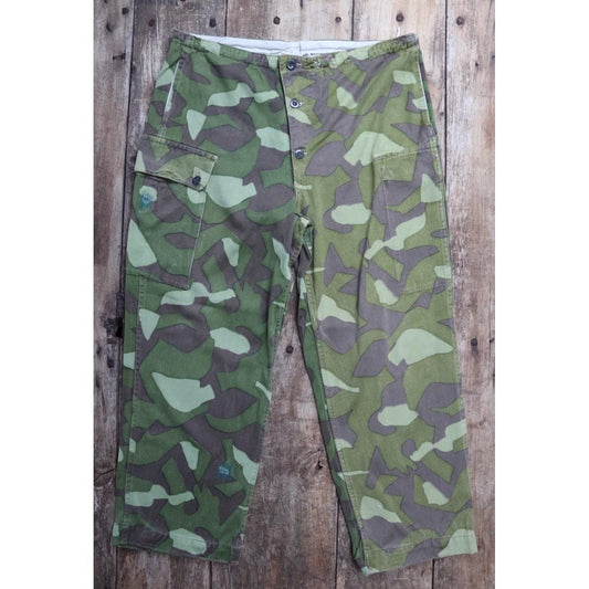 Vintage 1980s Finnish M62 camo trousers - reversible drawstring pants - 37” x 27”