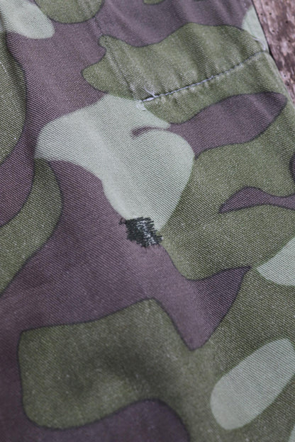 Vintage 1960s Finnish M62 camo trousers - windproof paratrooper pants - 36” x 33”