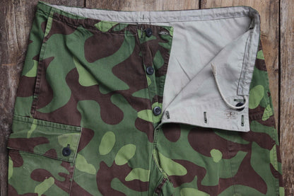 Vintage 1980s Finnish M62 camo trousers - windproof paratrooper pants - 37” x 27”