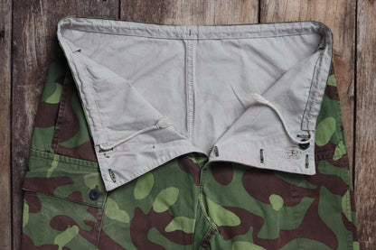 Vintage 1980s Finnish M62 camo trousers - windproof paratrooper pants - 37” x 27”