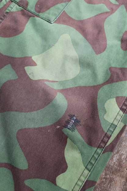 Vintage 1980s Finnish M62 camo trousers - windproof paratrooper pants - 37” x 27”