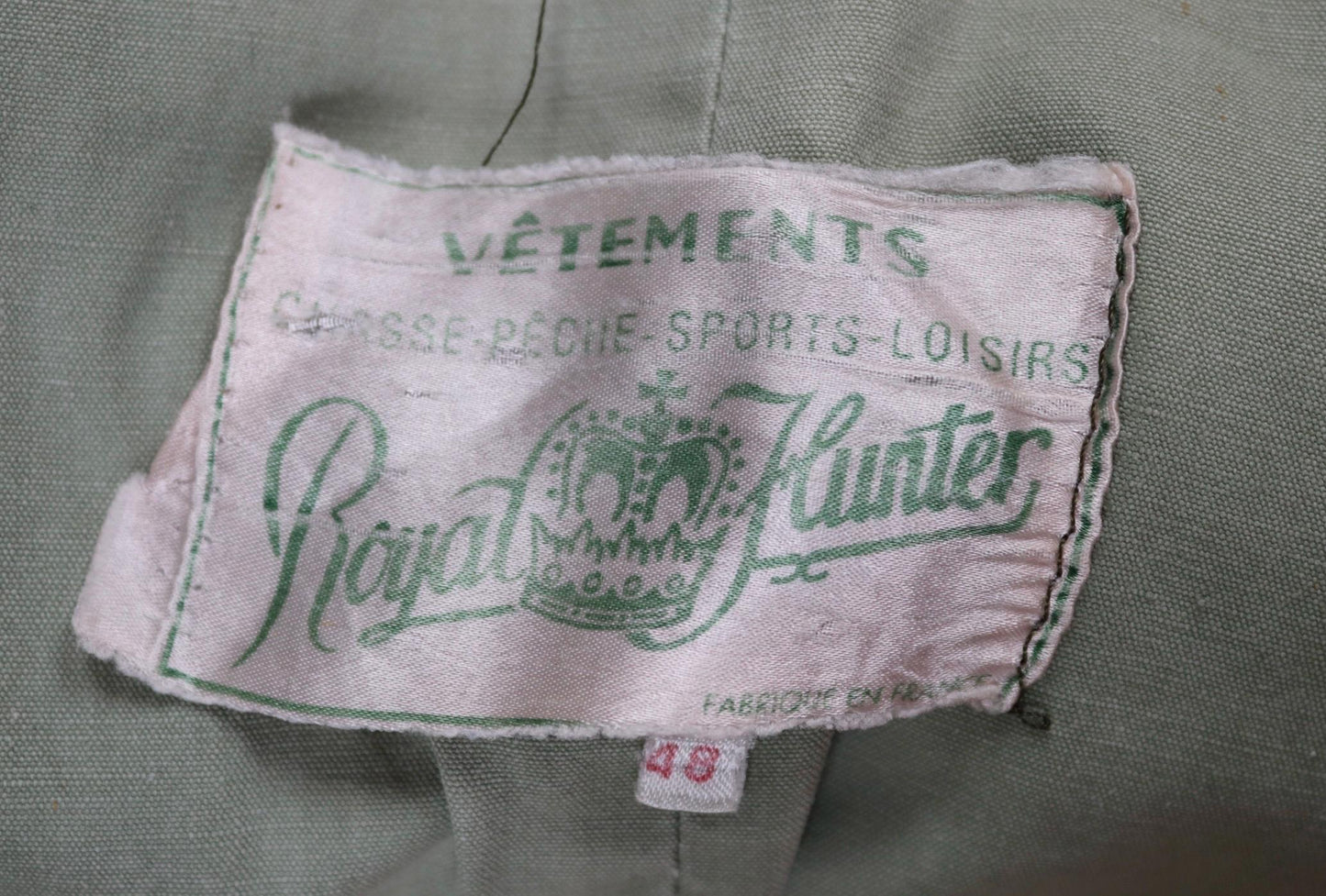 Vintage French workwear jacket - green corduroy - gamekeeper chore coat - 42” chest