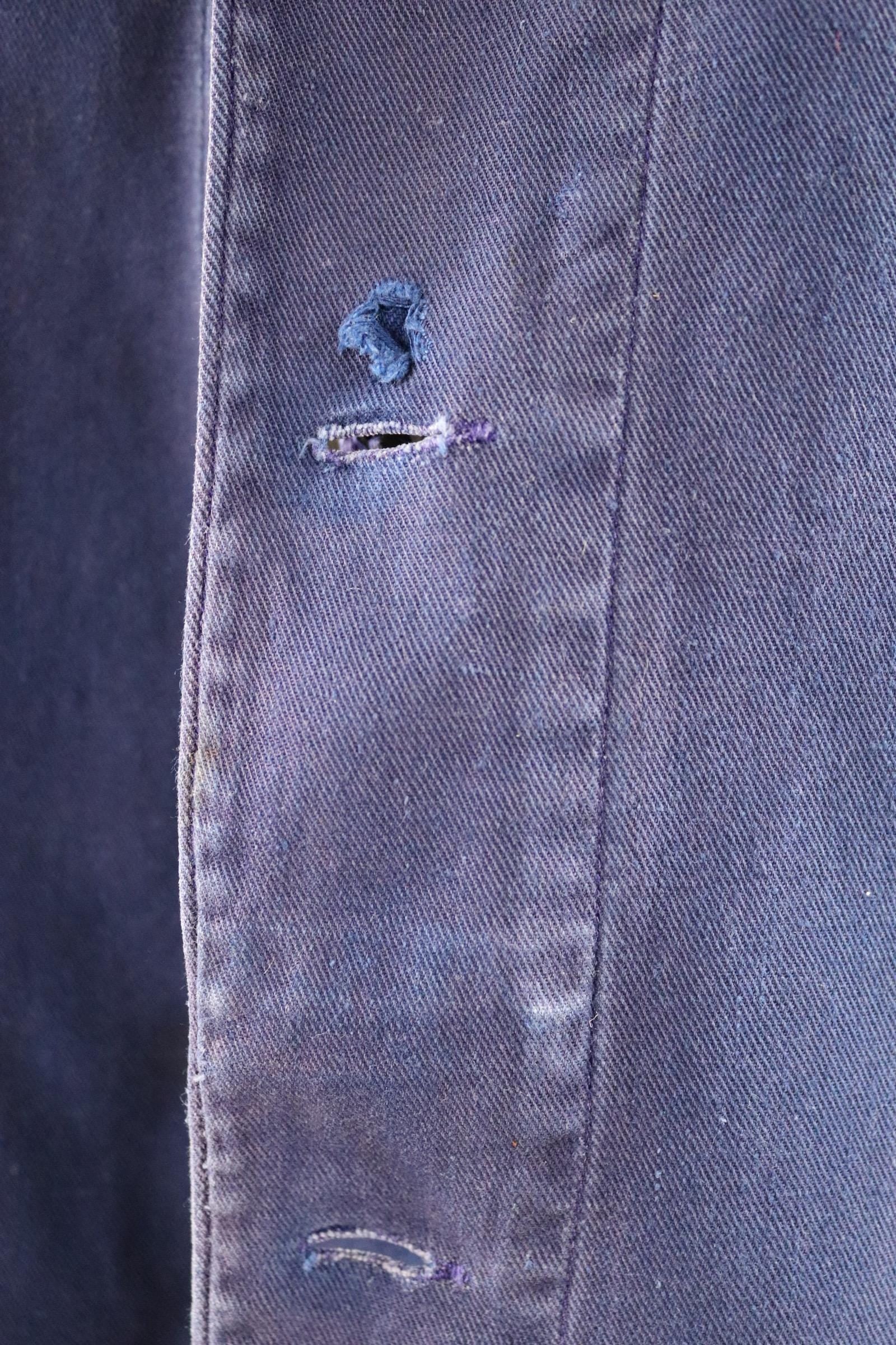 Vintage 1970s French chore coat - faded workwear jacket - 54” chest