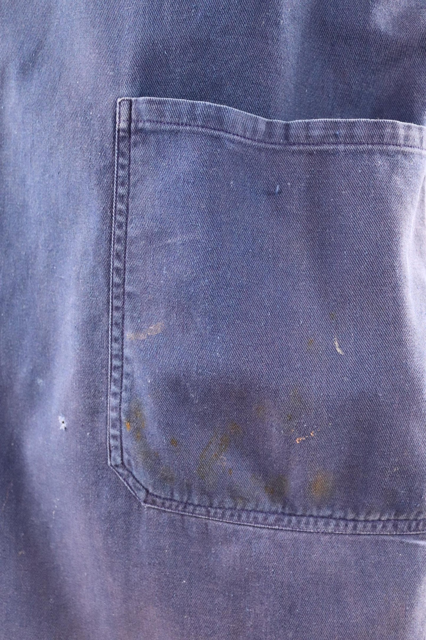 Vintage 1970s French chore coat - faded workwear jacket - 54” chest