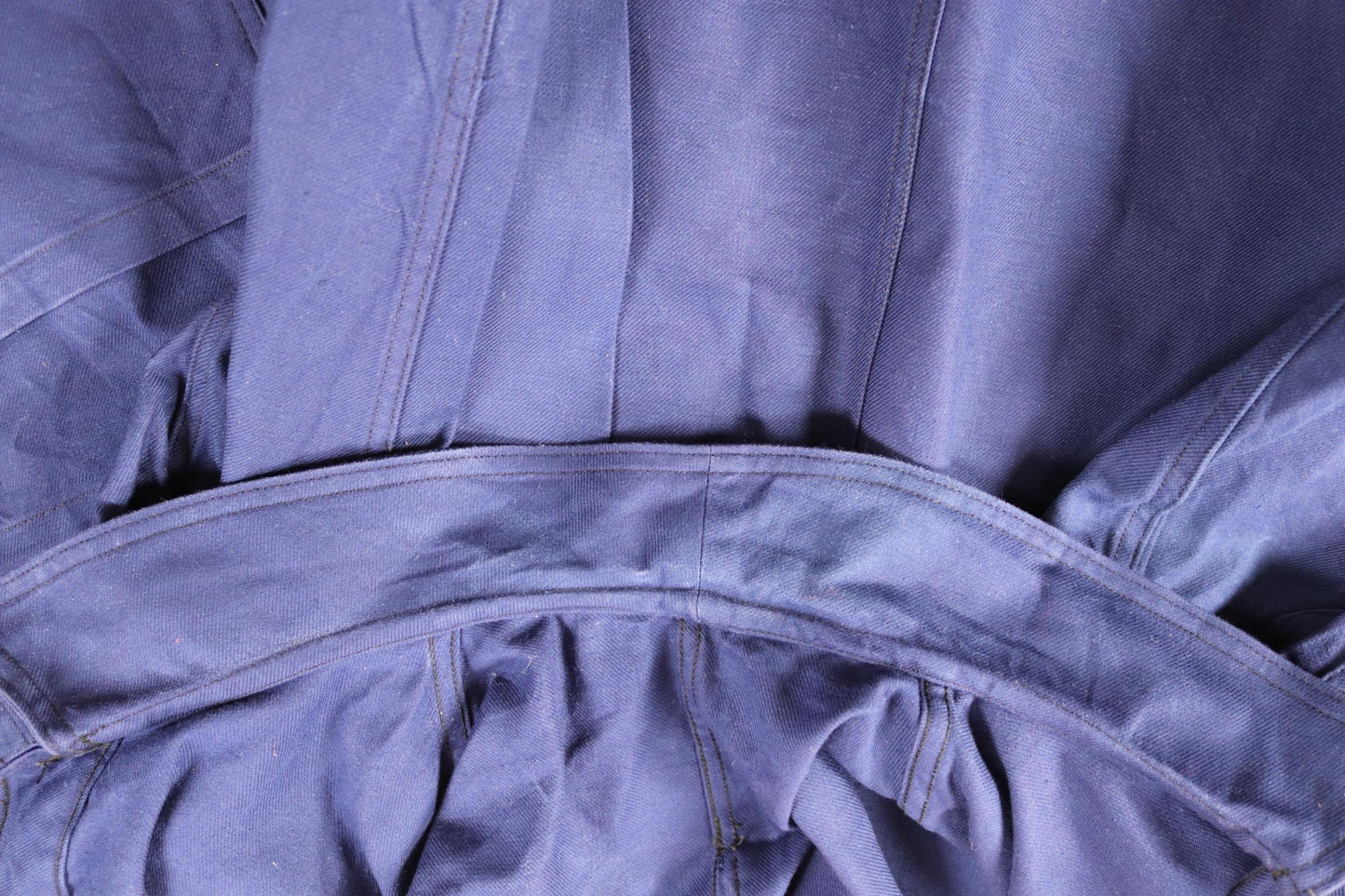 Vintage French workwear jacket - cotton twill chore coat - 43” chest