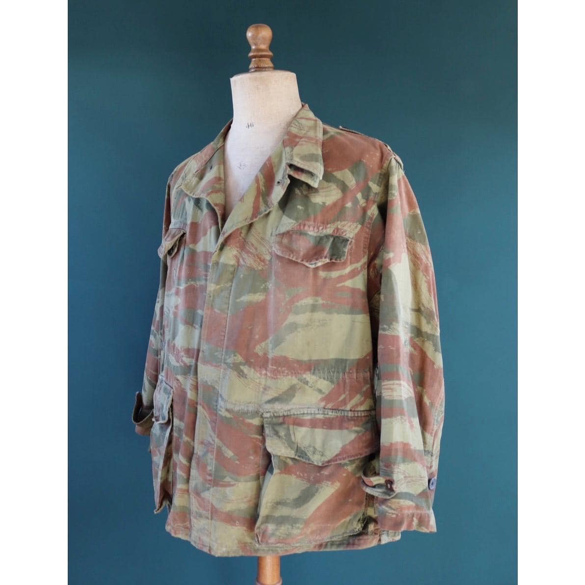 Vintage 1960s French lizard camo jacket - herringbone cotton - military workwear - 50" chest