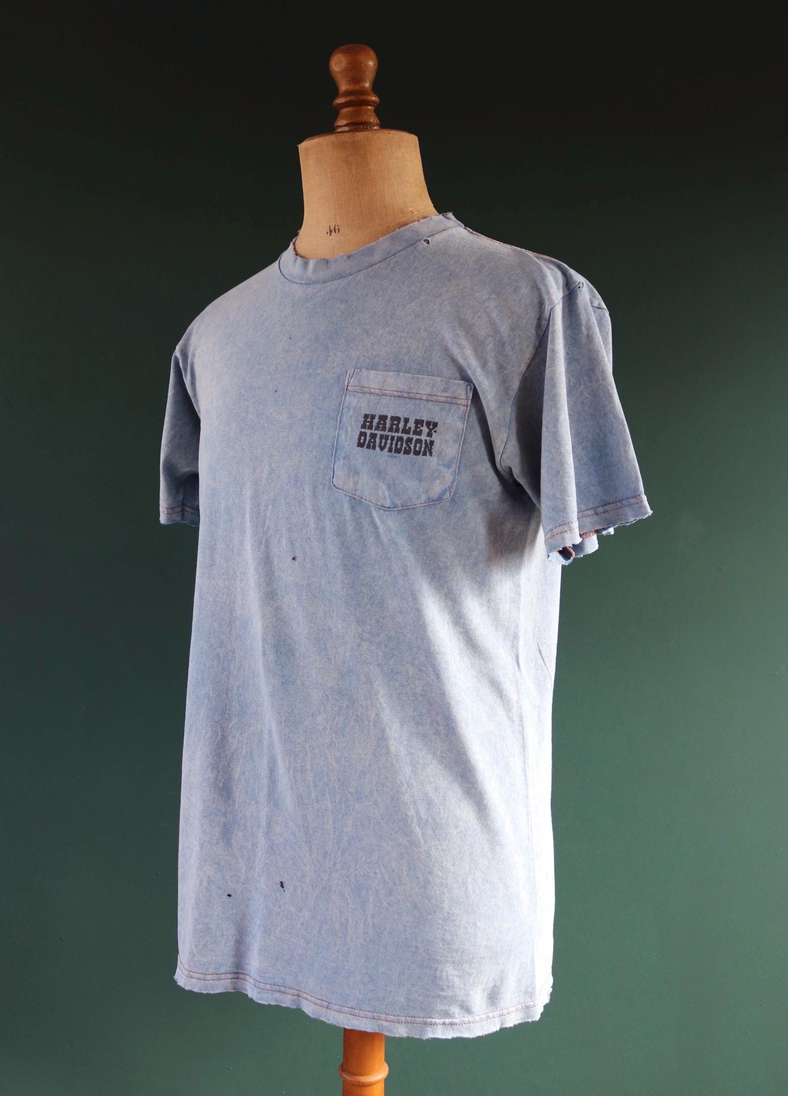 Vintage 1990s Harley Davidson t shirt - thrashed pocket tee - 40" chest