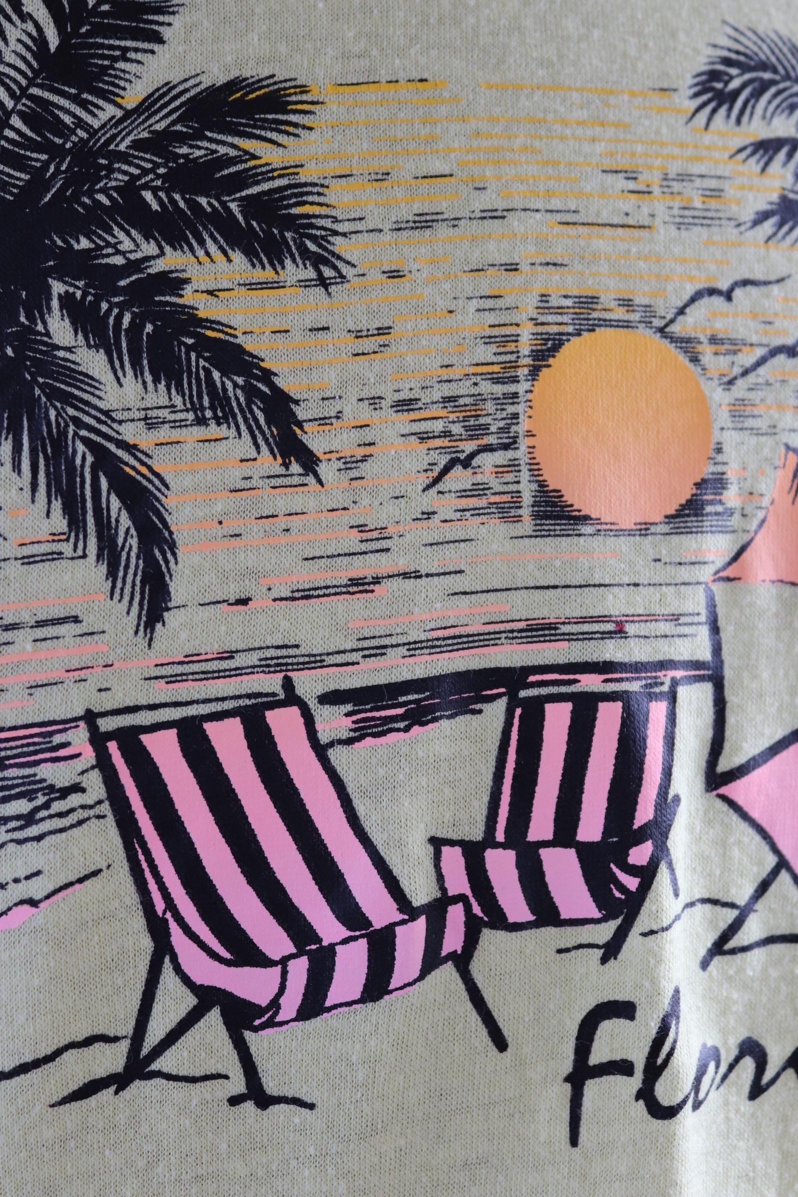 Vintage 1980s t shirt - Florida tourist souvenir - sunset print - 41” chest