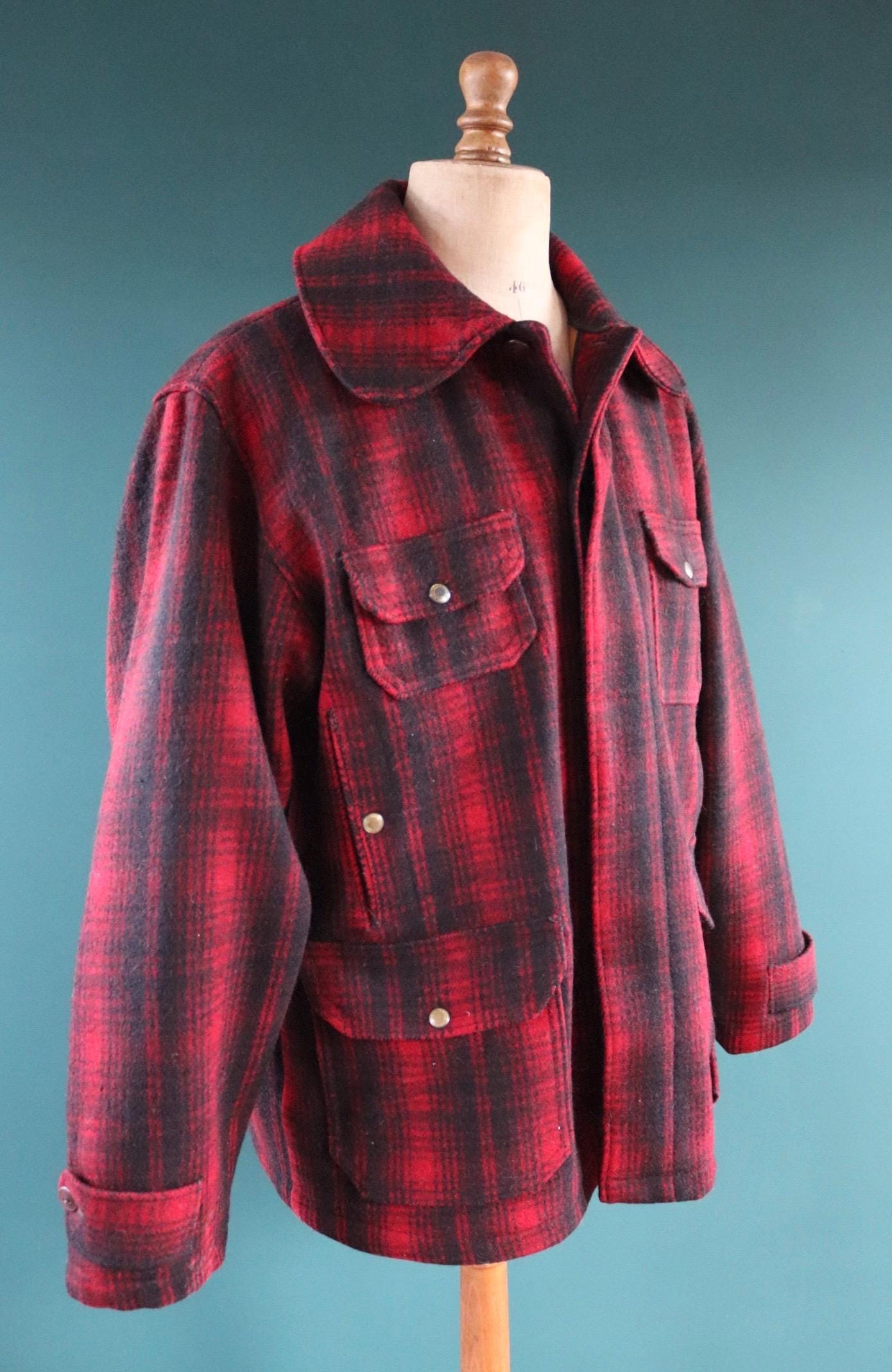 Vintage 1940s Woolrich plaid wool jacket - chore coat - hunting mackinaw - 51” chest