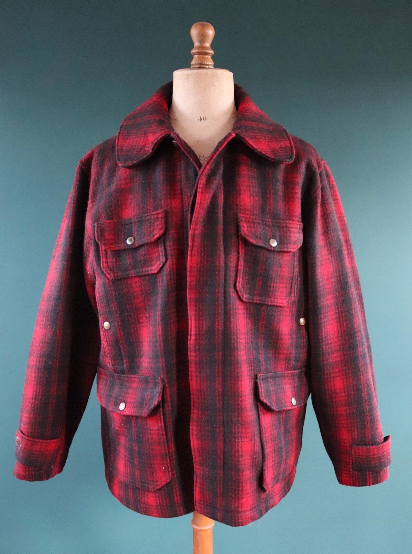 Vintage 1940s Woolrich plaid wool jacket - chore coat - hunting mackinaw - 51” chest