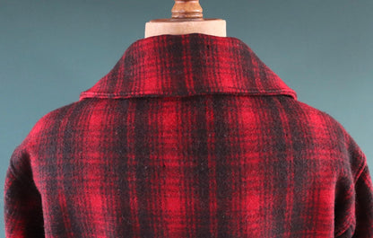 Vintage 1940s Woolrich plaid wool jacket - chore coat - hunting mackinaw - 51” chest