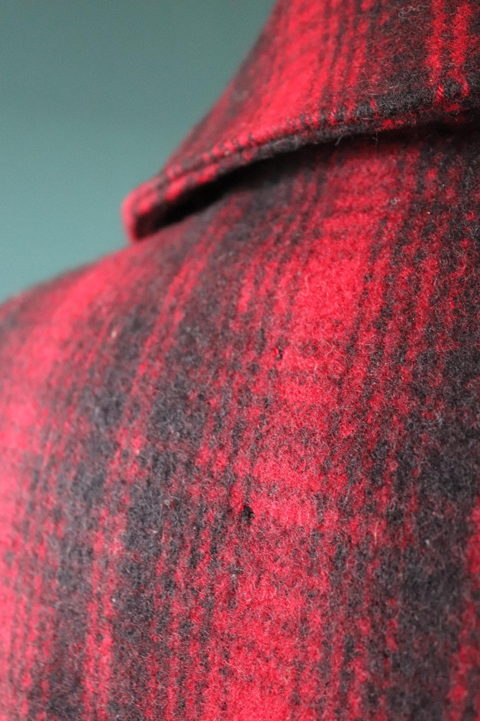 Vintage 1940s Woolrich plaid wool jacket - chore coat - hunting mackinaw - 51” chest