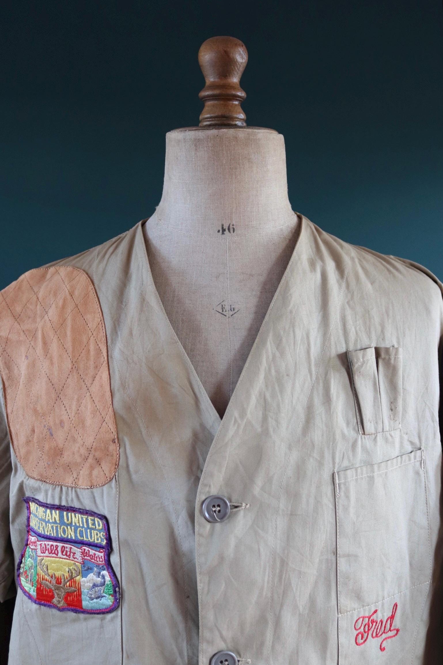 Vintage 1950s shooting jacket - rifle club chain stitch patches - 50” chest