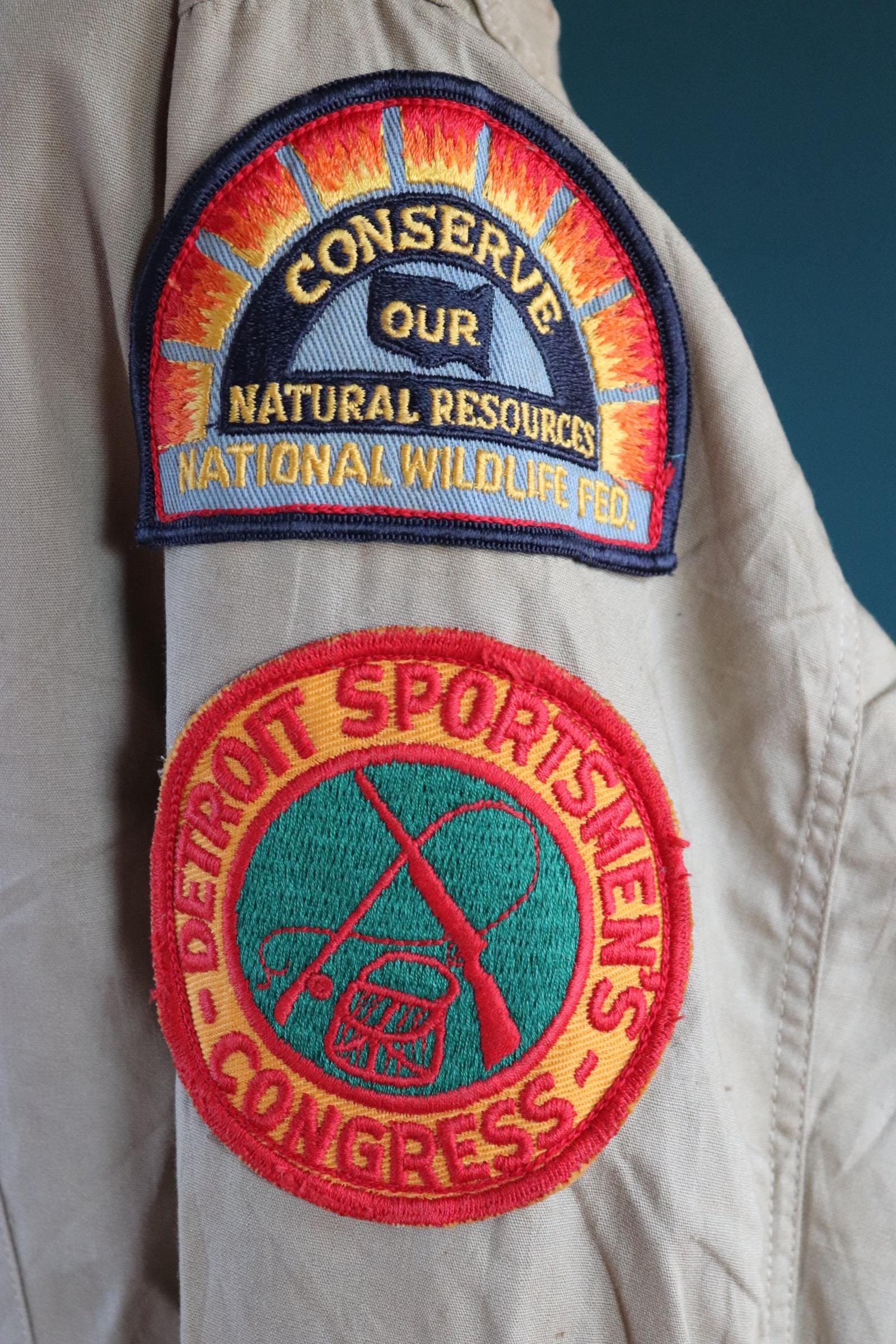 Vintage 1950s shooting jacket - rifle club chain stitch patches - 50” chest