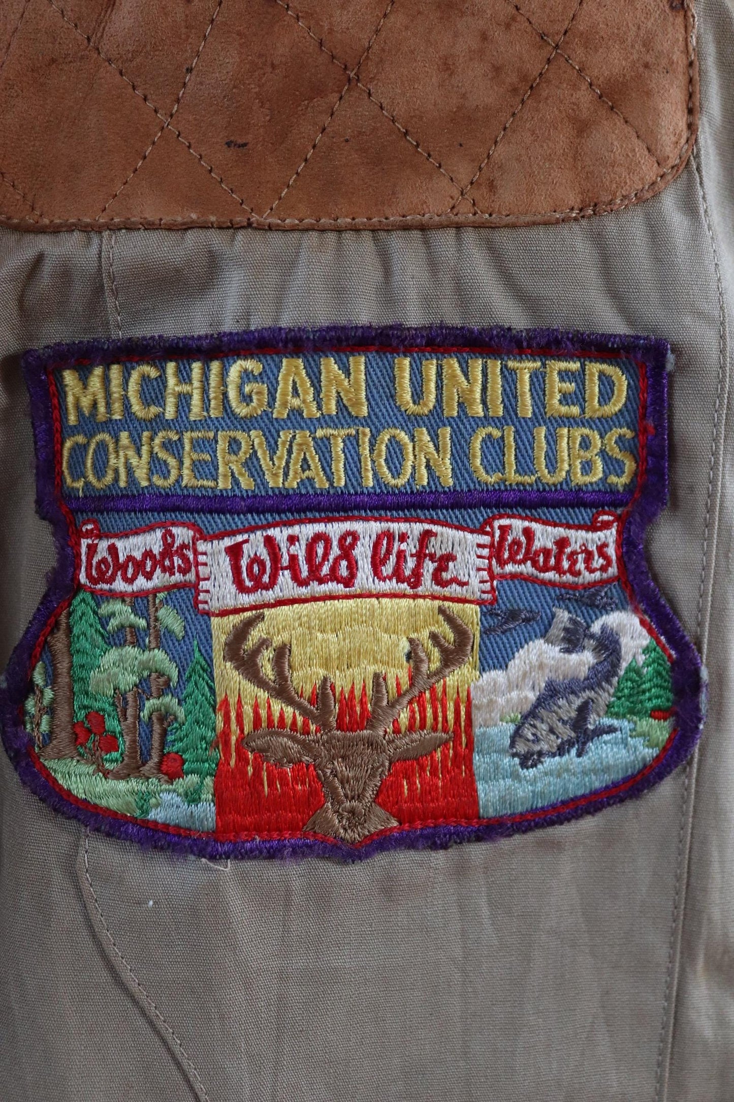 Vintage 1950s shooting jacket - rifle club chain stitch patches - 50” chest