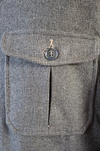 Vintage 1950s Woolrich dress shirt - camp jacket - 50” chest