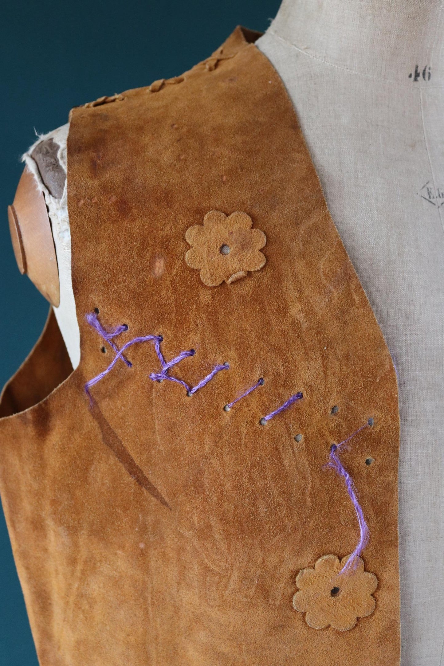 Vintage 1960s suede tasseled vest - Western waistcoat - 44" chest