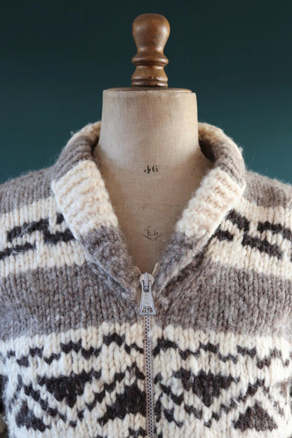 Vintage 1980s Cowichan wool cardigan - hand knitted - chunky winter sweater - 41" chest