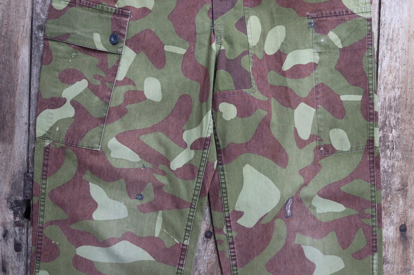 Vintage 1980s Finnish M62 camo trousers - reversible drawstring pants - 37” x 34”