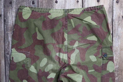 Vintage 1980s Finnish M62 camo trousers - reversible drawstring pants - 37” x 34”