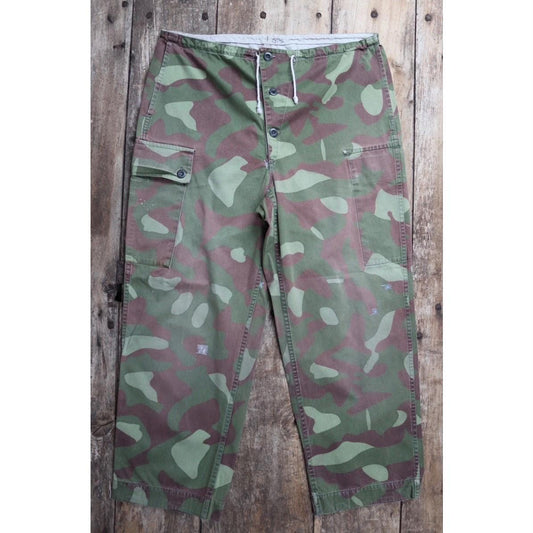 Vintage 1980s Finnish M62 camo trousers - reversible drawstring pants - 36” x 27”