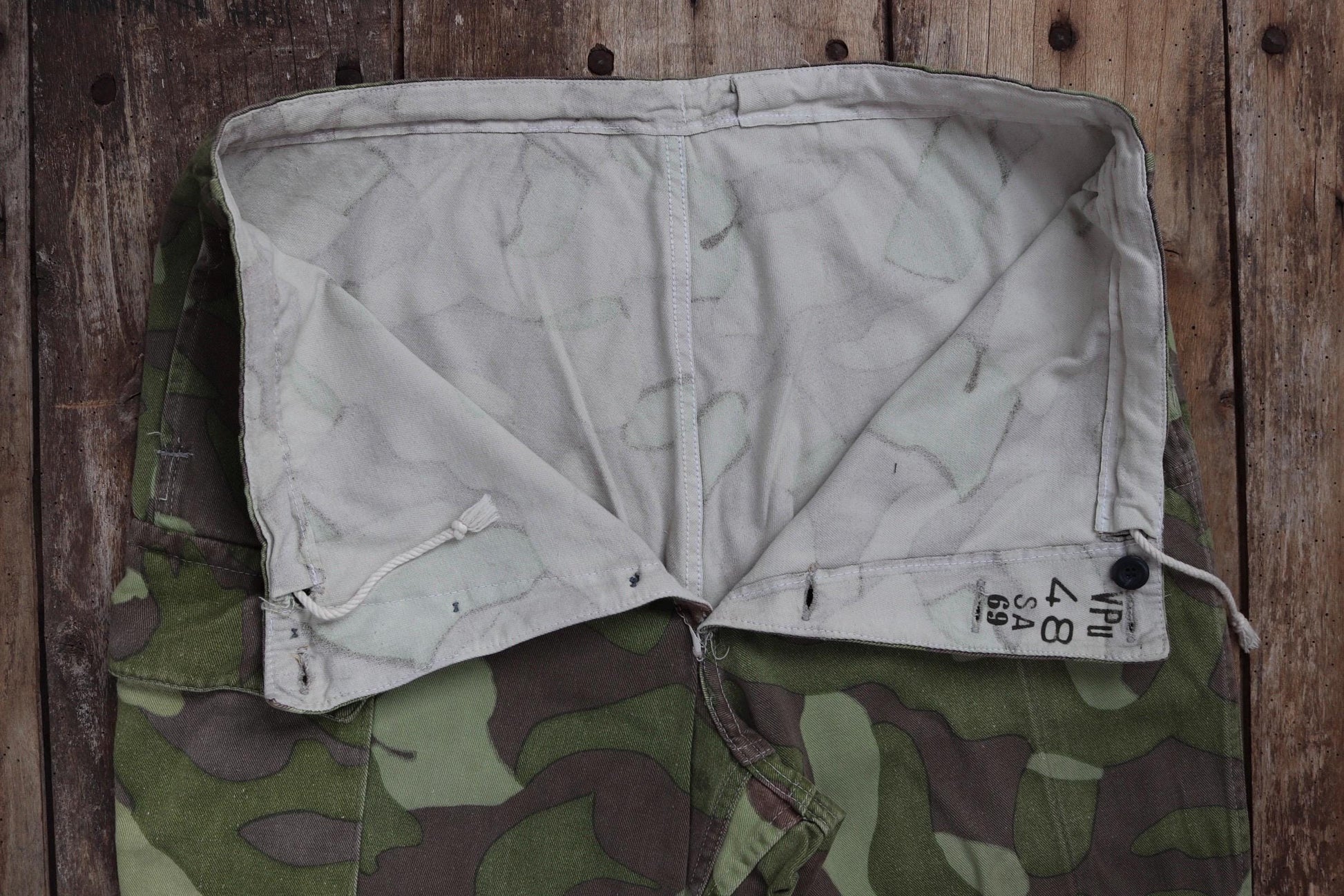 Vintage 1960s Finnish M62 camo trousers - windproof paratrooper pants - 36” x 33”