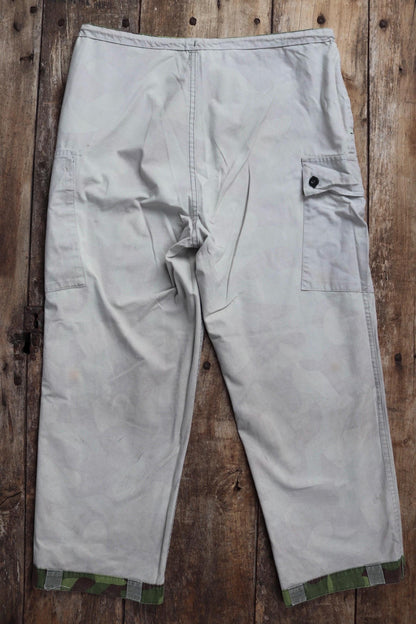 Vintage 1980s Finnish M62 camo trousers - windproof paratrooper pants - 37” x 27”