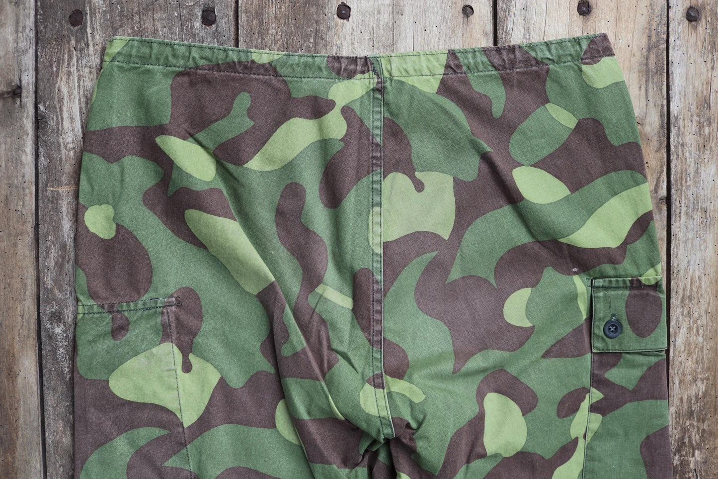 Vintage 1980s Finnish M62 camo trousers - windproof paratrooper pants - 37” x 27”