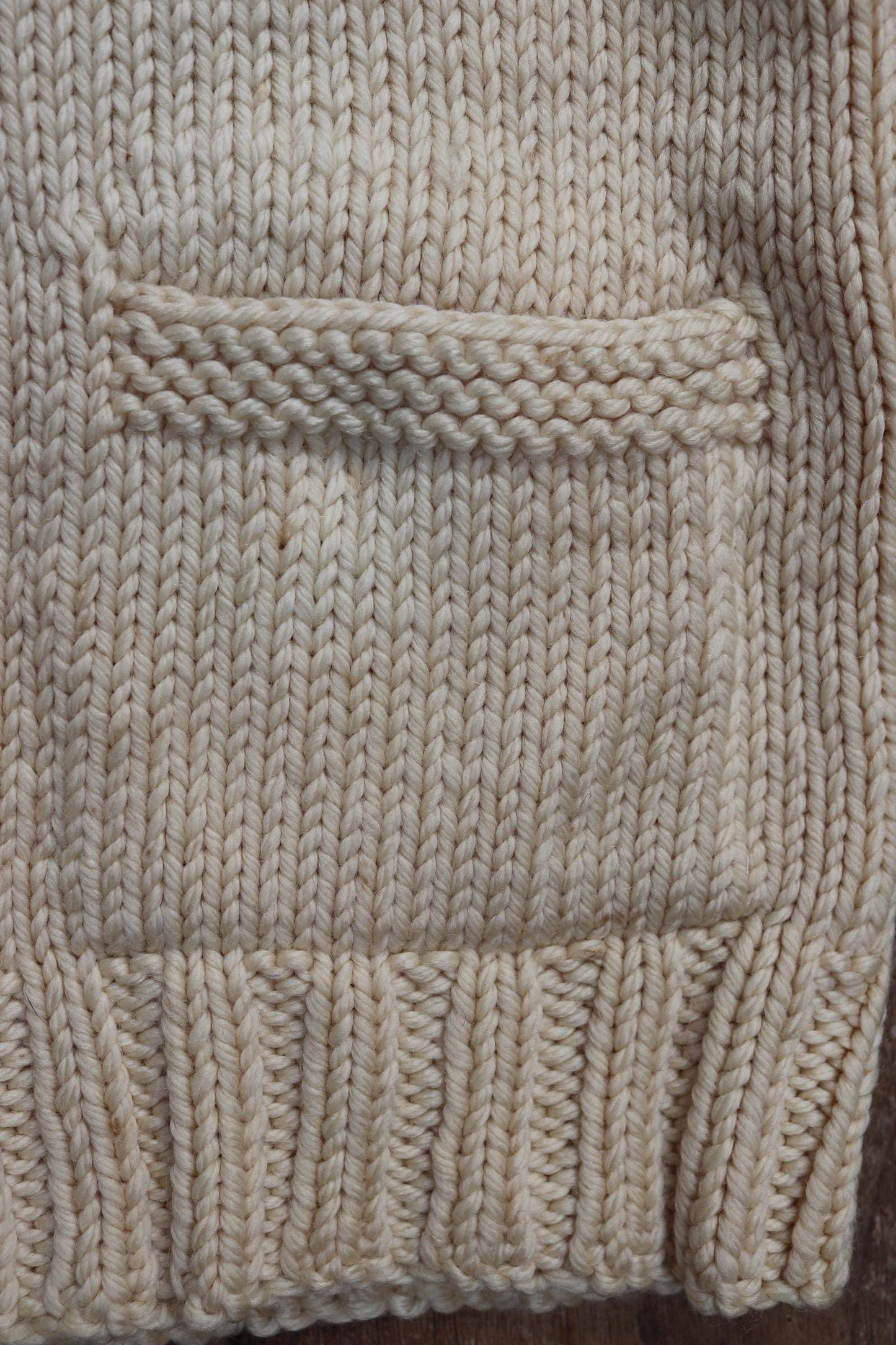 Vintage 1950s cowichan sweater - chunky wool cardigan - hand knitted jumper - snowflake design - 33” chest