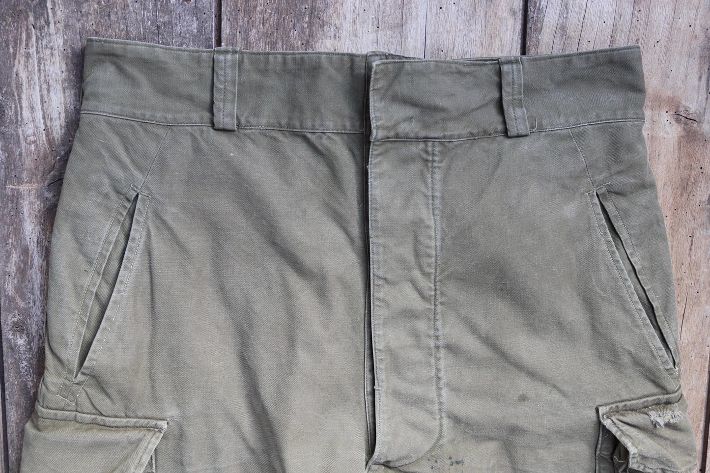 Vintage 1940s French M47 cargo pants - cotton workwear trousers - military utility - 35" x 30"