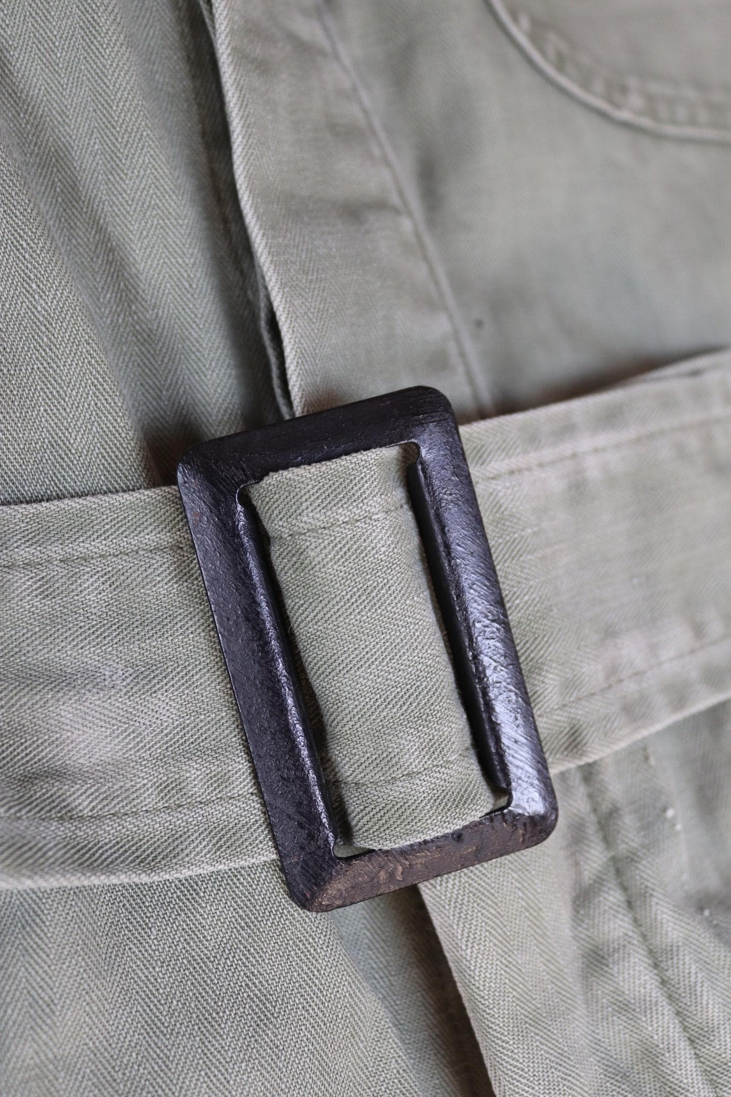 Vintage WW2 US army 1st pattern HBT overalls - 1940s military workwear - OD8 green belted coveralls - 43” x 37” x 26”