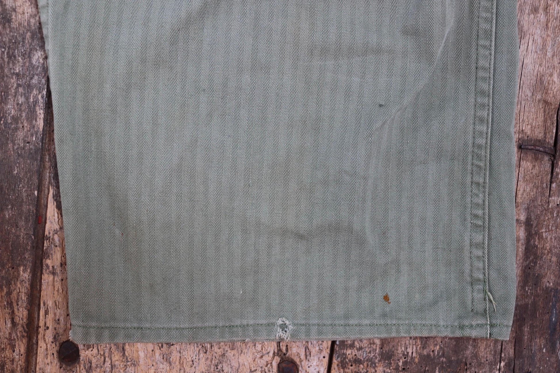 Vintage WW2 US army 1st pattern HBT overalls - 1940s military workwear - OD8 green belted coveralls - 43” x 37” x 26”