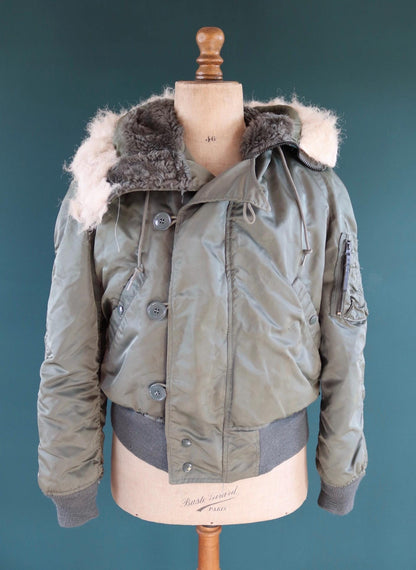 Vintage 1980s USAF N-2B jacket - Alpha Industries - extreme cold weather - split hood - 48" chest