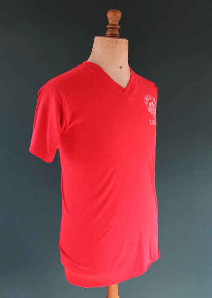 Vintage 1980s v neck t shirt - Arkansas Razorbacks - 38" chest