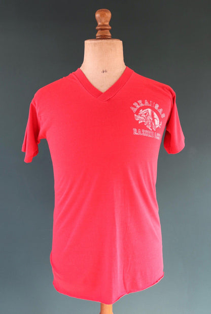 Vintage 1980s v neck t shirt - Arkansas Razorbacks - 38" chest