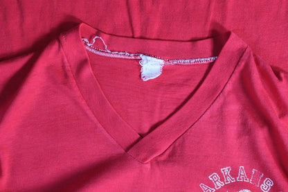 Vintage 1980s v neck t shirt - Arkansas Razorbacks - 38" chest