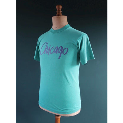 Vintage 1980s t shirt - 1990s tourist souvenir - Chicago tee - 36” chest