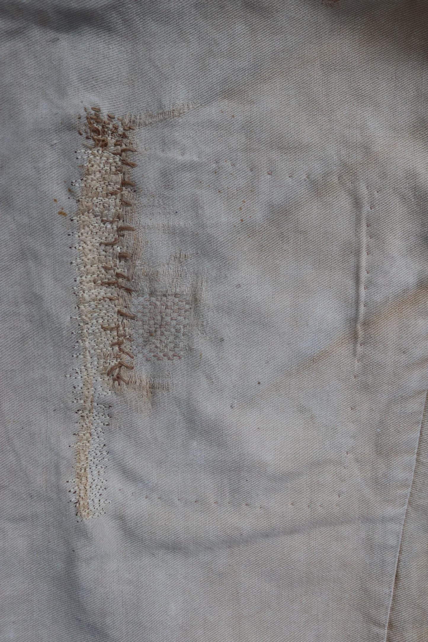 Vintage French workwear trousers - 1950s chore pants - darned and repaired - 32” x 26”