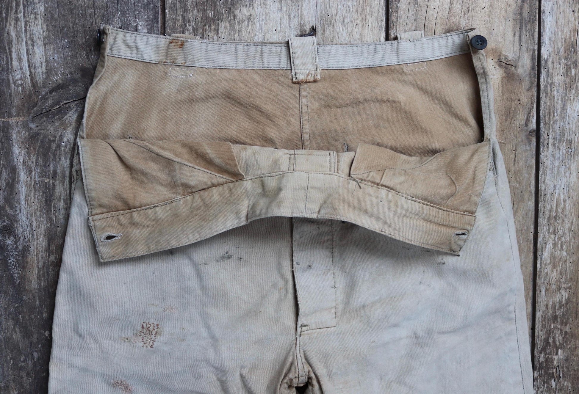 Vintage French workwear trousers - 1950s chore pants - darned and repaired - 32” x 26”