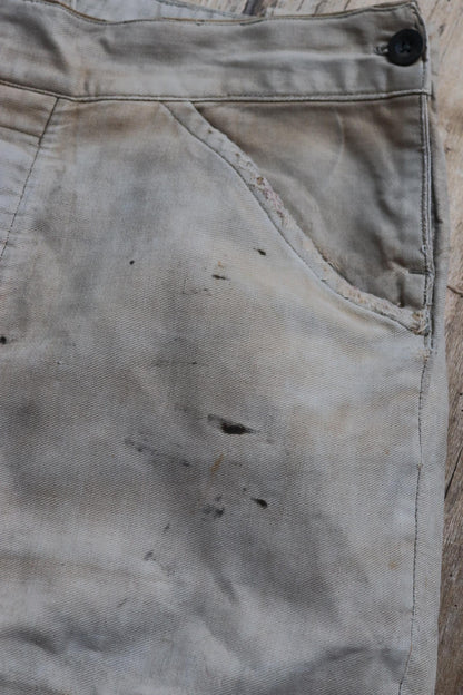 Vintage French workwear trousers - 1950s chore pants - darned and repaired - 32” x 26”