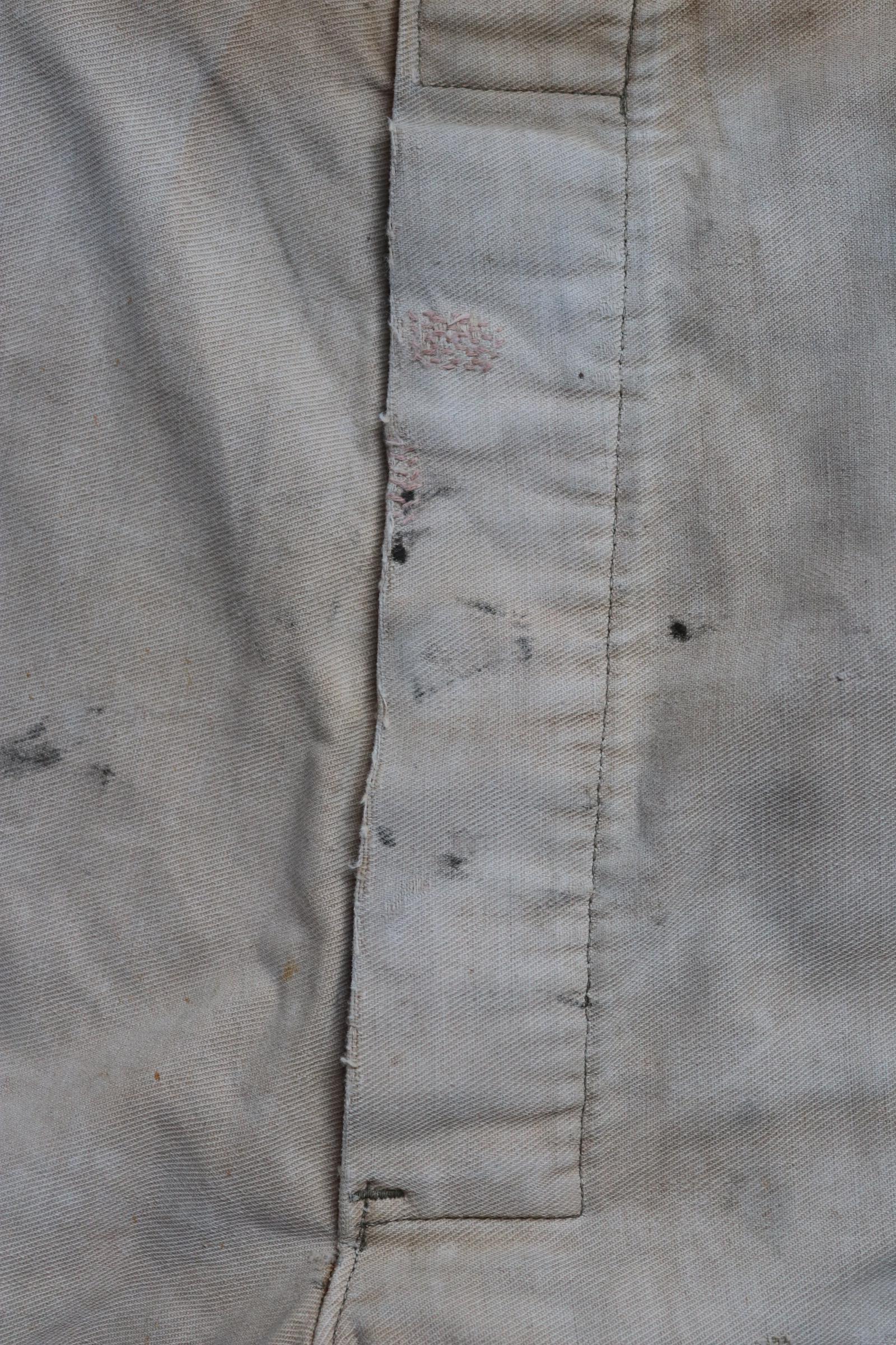 Vintage French workwear trousers - 1950s chore pants - darned and repaired - 32” x 26”