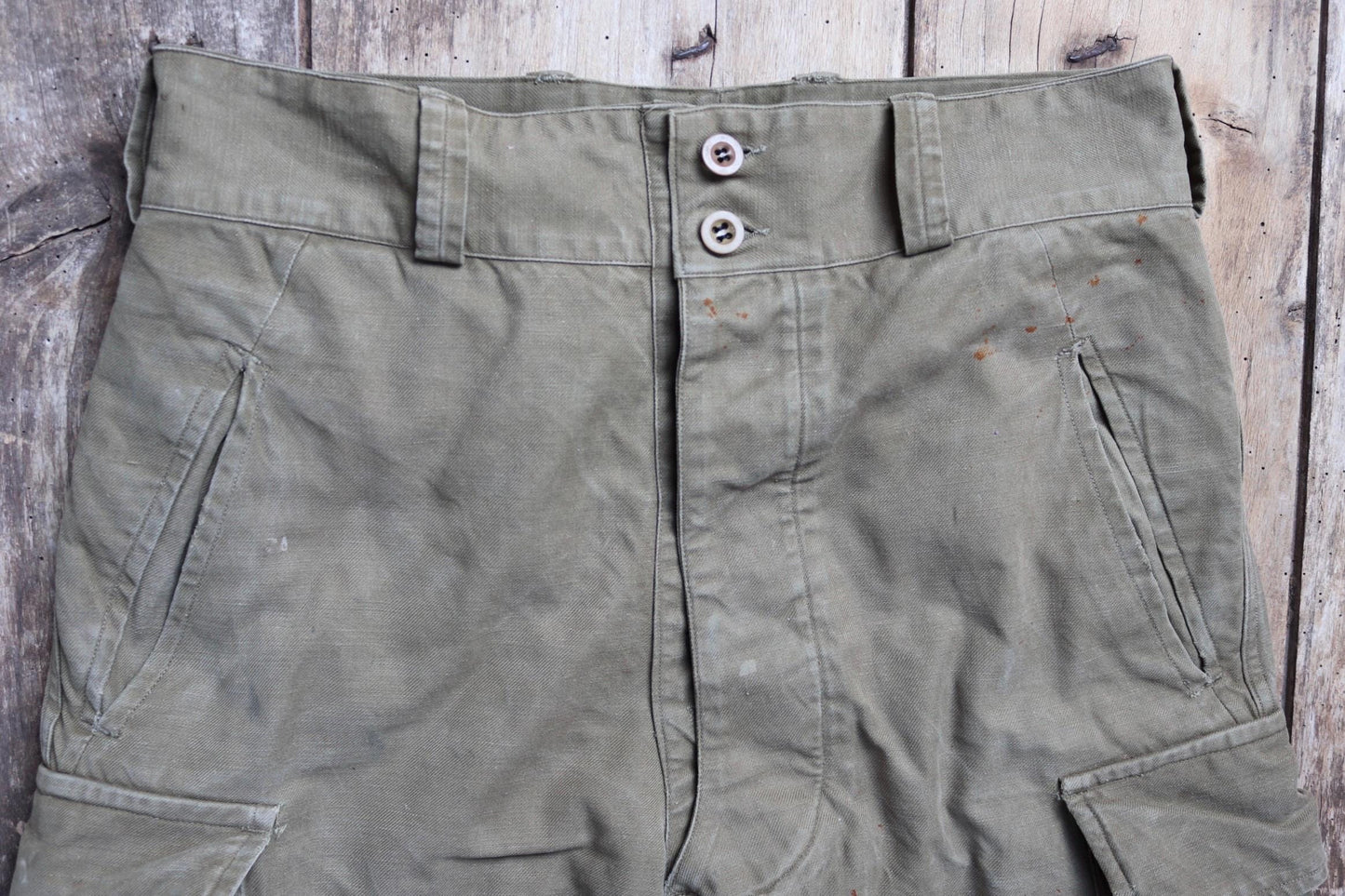 Vintage 1940s French M47 cargo pants - cotton workwear trousers - military utility - 32" x 26"