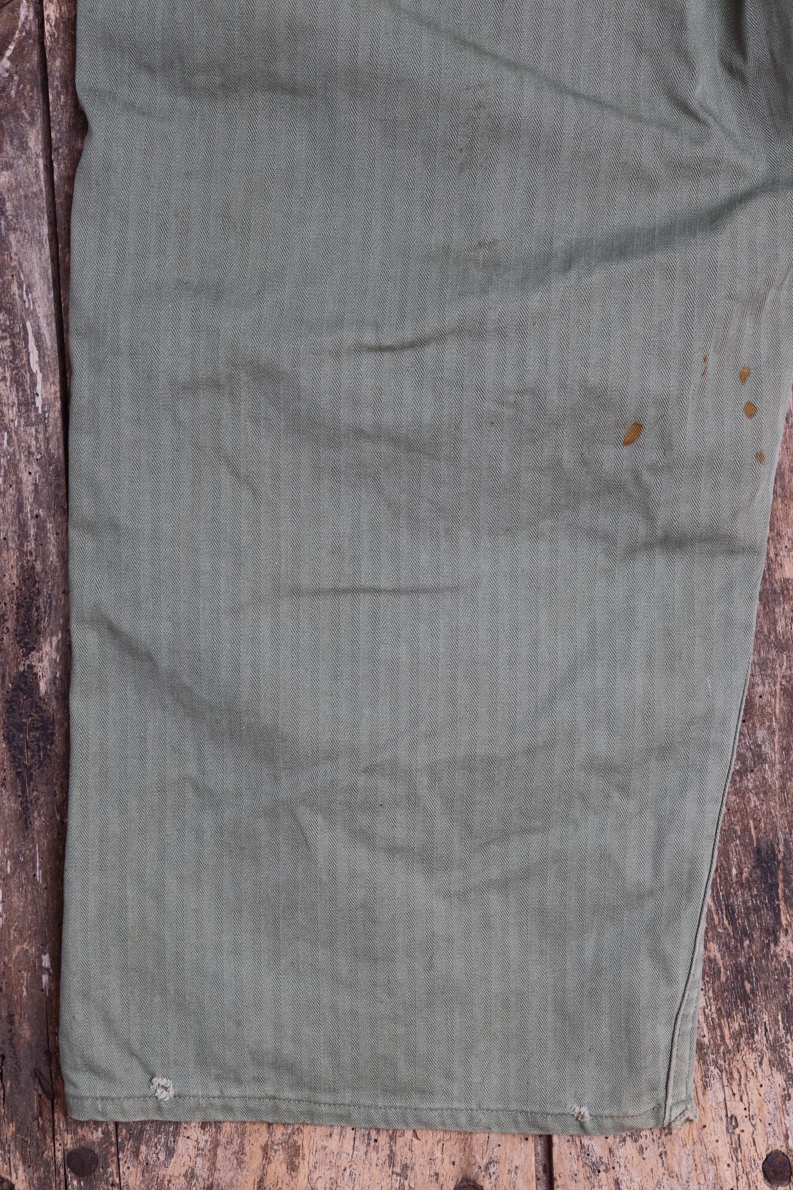 Vintage WW2 US army 1st pattern HBT overalls - 1940s military workwear - OD8 green belted coveralls - 43” x 37” x 26”